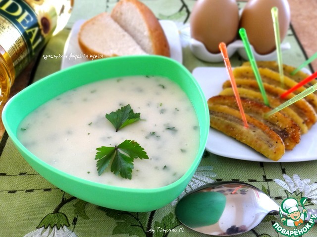 Картофельный крем-суп с жаренными чесночно-перечными бананами