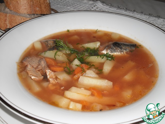 Суп из рыбной консервы с фасолью