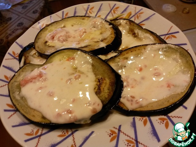 Баклажаны с сыром и томатном соусе