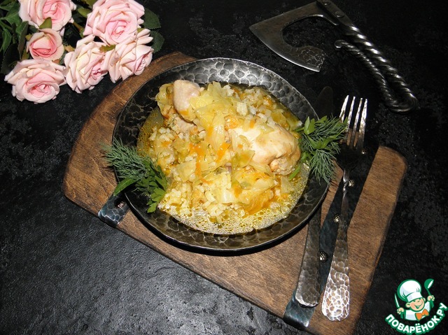 Курица с капустой и рисом
