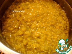 Картофельные мини-запеканки с горохом, грудинкой и грибами