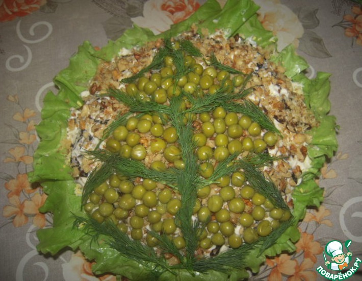 Салат «Нежность» с курицей и ананасами