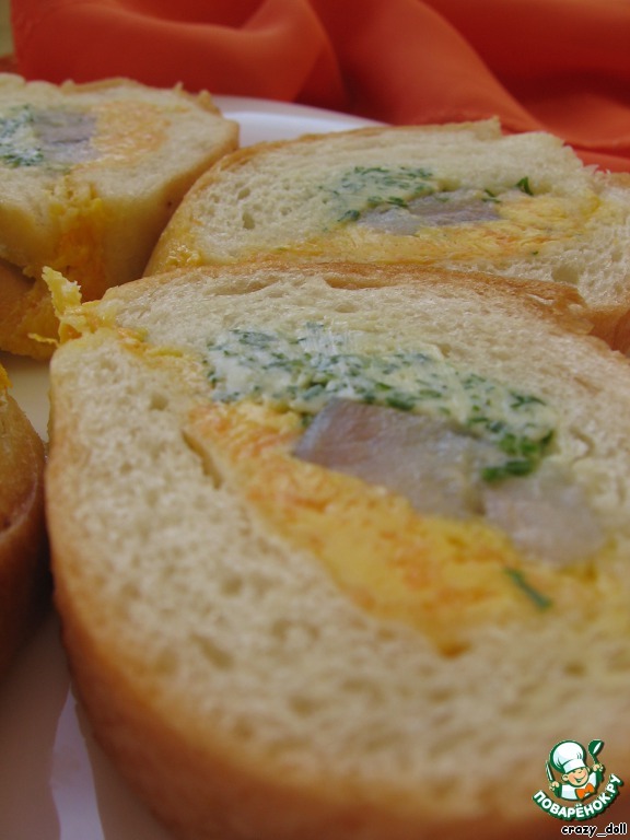 Бутерброды с сельдью и плавленым сыром на багете