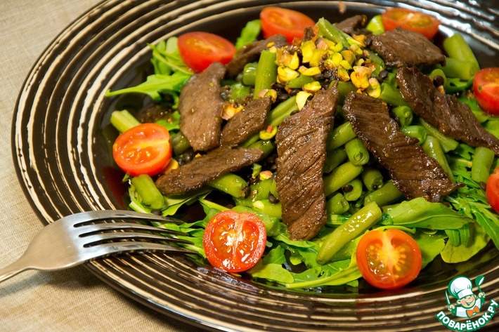 Теплый салат с телятиной — Доставка еды в Алматы от кафе Маида