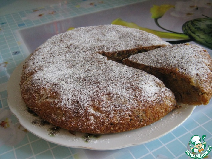 Морковный пирог с грецкими орехами в мультиварке