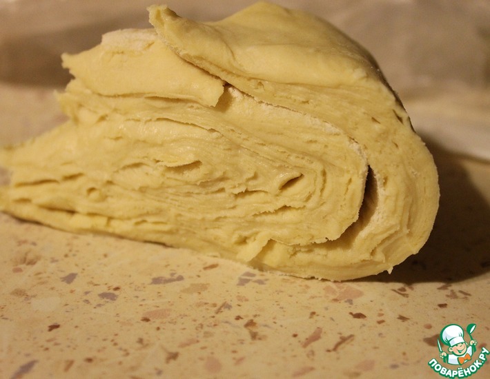 Торт Наполеон из слоеного теста с заварным кремом, пошаговый рецепт с фото