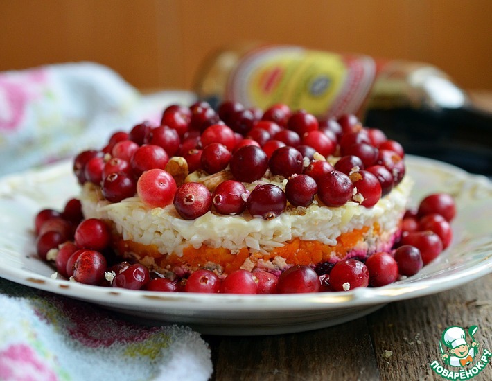 Куриный салат с клюквой и орехами - рецепт с фотографиями - Patee. Рецепты