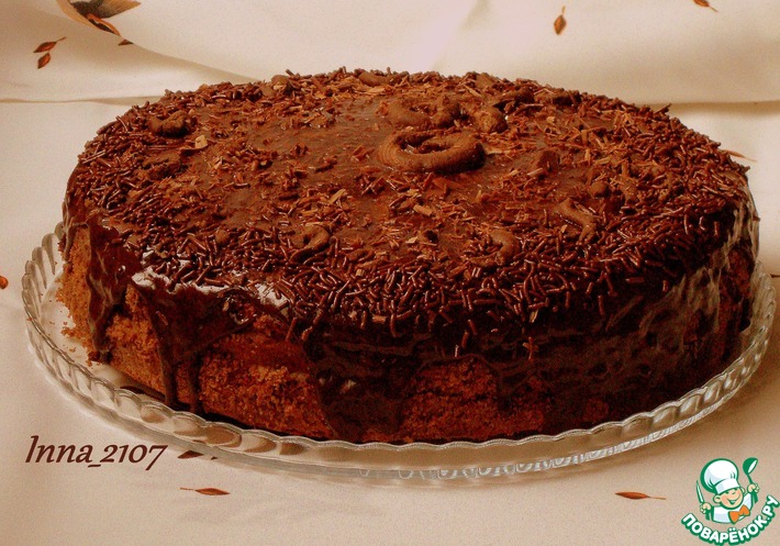 Бисквитный шоколадный торт с заварным кремом