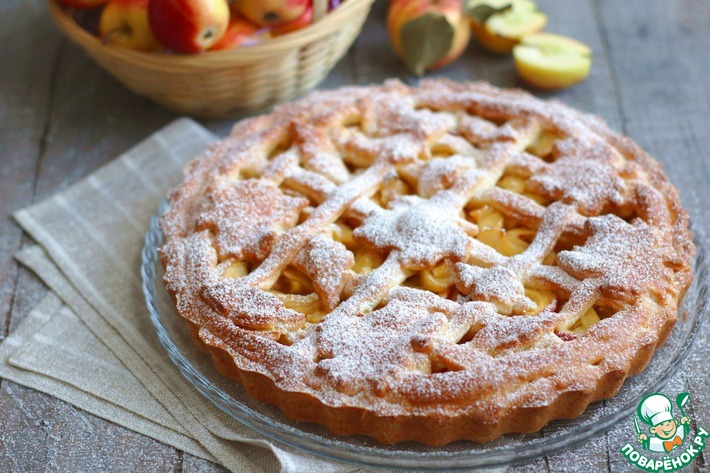 Открытый пирог с яблоками