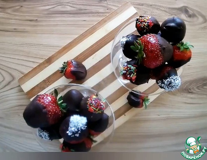 Как делают фрукты и ягоды в шоколаде