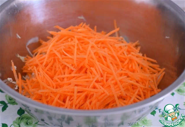 Турецкий салат из моркови с йогуртом