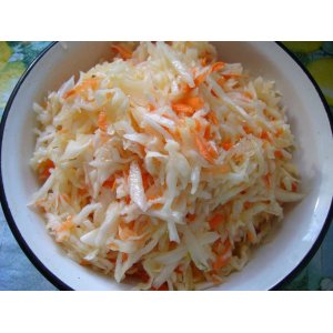 Ингредиенты для маринованной капусты по-корейски с морковью